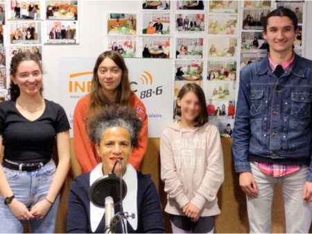 La Préfète de l'Ardèche, Sophie Elizéon, invitée par quatre jeunes journalistes à Info RC. (Partie 2)