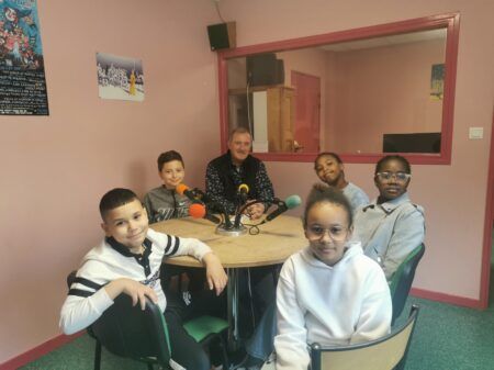 Le maire d'Aubenas à l'école des Oliviers
