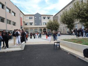 les-lyceens-de-froment-peuvent-travailler-dans-d-excellentes-conditions-1632229792